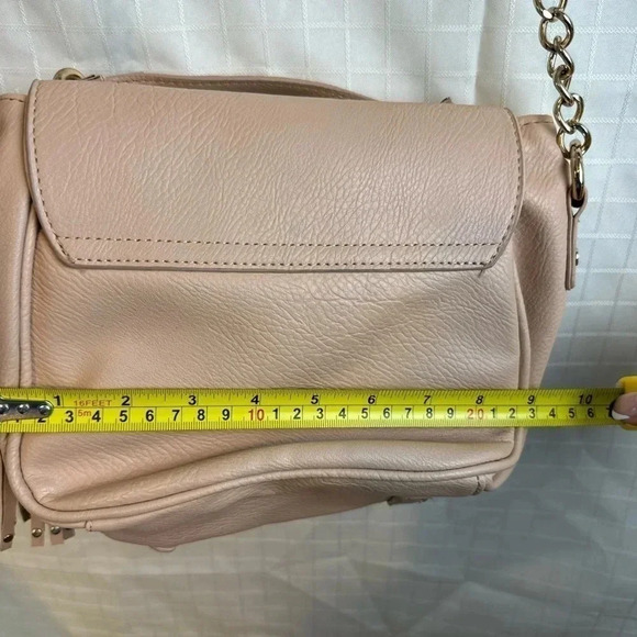 Bcbg Leather  Cream  Gold chain Tone Shoulder Purse - Picture 5 of 7